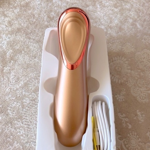 Brand New Radio Frequency Skin Tightening Lifting Anti-Aging Face Massager - Picture 5 of 12